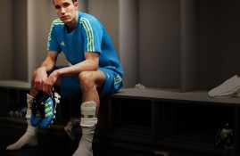 电竞推荐-Doinb在皇家马德里比赛中精彩发挥，连败引发热议！